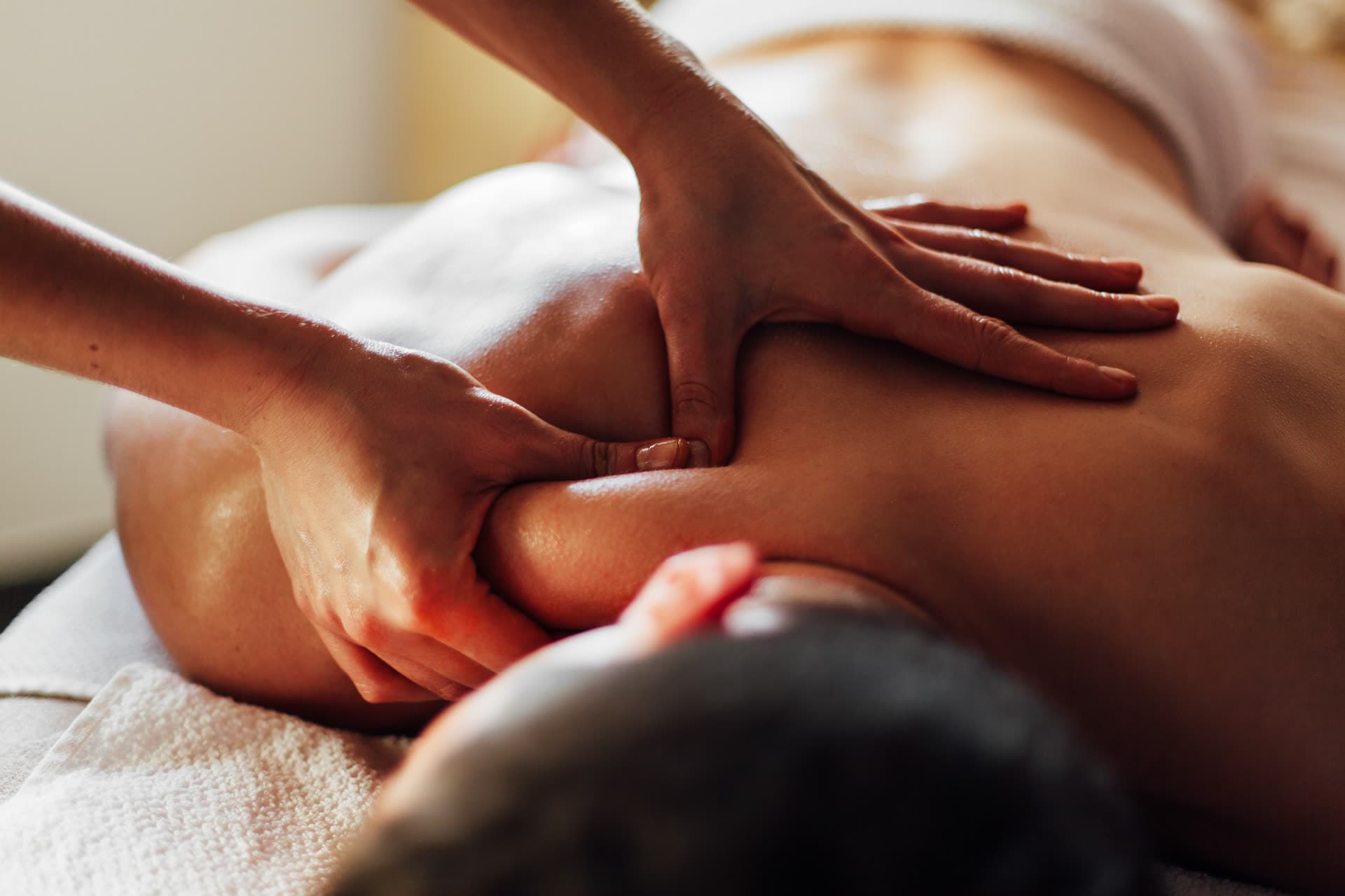 Mobile massage session setting in Oceanside, San Diego County